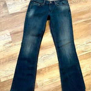 Woman’s Levi’s 524 - size 5M